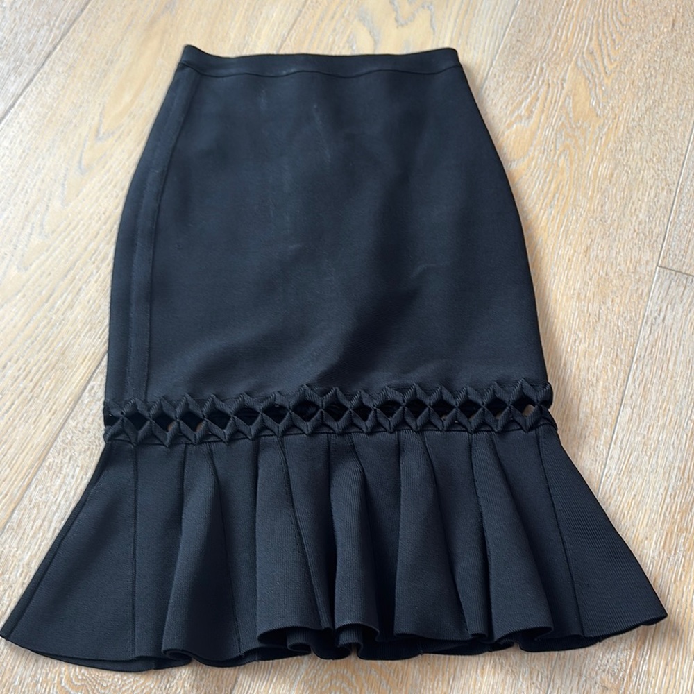 Herve Leger Elegant Black Ruffled Skirt
